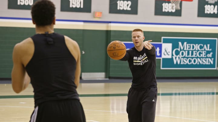 NBA Free Agency Rumors: Bucks Assistant Sean Sweeney Reportedly Headed to Pistons