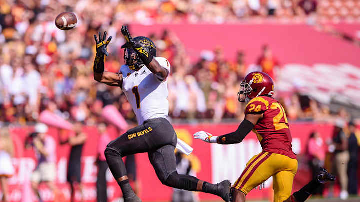 Watch: Arizona State's N'Keal Harry Makes Incredible One-Handed Diving Catch vs. USC