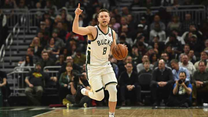 Report: Milwaukee Bucks Trade Matthew Dellavedova to Cavaliers for George Hill