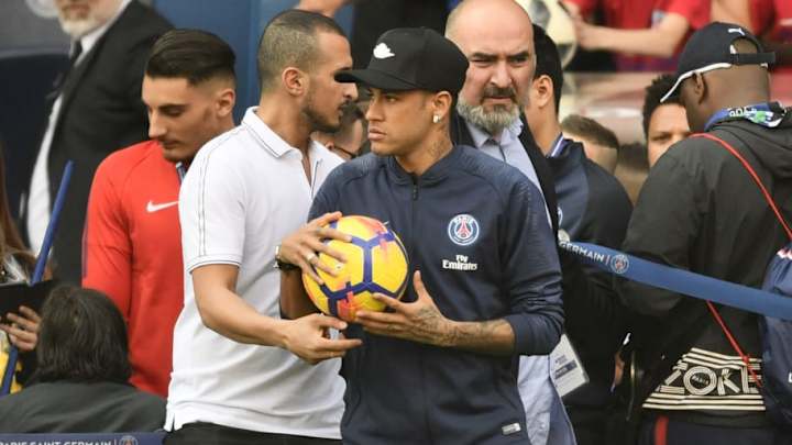 Neymar's Mother Talks Up PSG 'Unpleasantness' & Reveals Son's Friendliness With Real Madrid Stars Neymar's Mother Talks Up PSG 'Unpleasantness' & Reveals Son's Friendliness With Real Madrid Stars