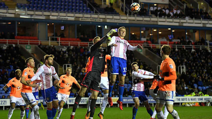 Arsenal & Spurs Defensive Target Withdraws From Stevenage Squad Due to Transfer Negotiations