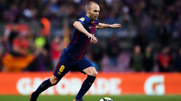 ¿Cómo describen los capitanes del Barça a Andrés Iniesta?