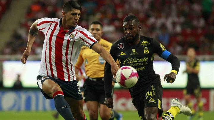 LIMPIA | Alan Pulido tiene los días contados en Chivas