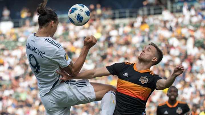 DUDA: Milan intensifica las gestiones con la UEFA para que le permitan fichar a Zlatan en enero DUDA: Milan intensifica las gestiones con la UEFA para que le permitan fichar a Zlatan en enero