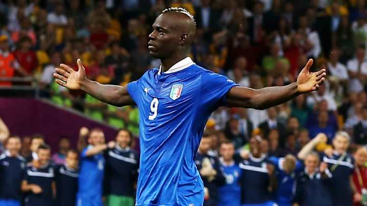 Watch: Mario Balotelli Scores Impressive Goal In First Return to Italy Since 2014
