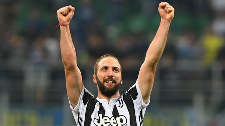 Chelsea Move Into Pole Position to Sign Juventus Striker Higuain After Smashing Rival's Wage Offer Chelsea Move Into Pole Position to Sign Juventus Striker Higuain After Smashing Rival's Wage Offer