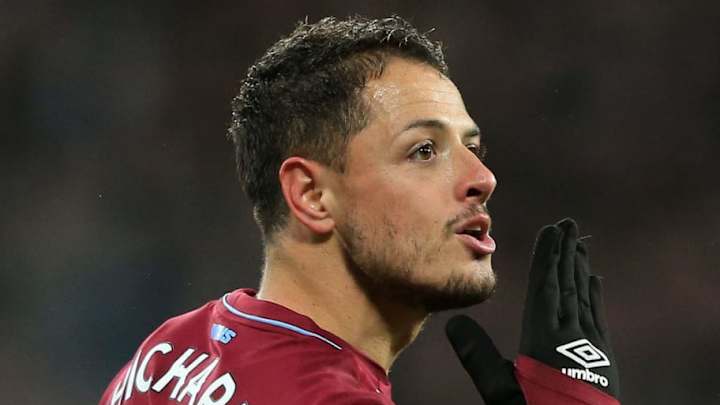 "Chicharito" podría llegar al Valencia en invierno "Chicharito" podría llegar al Valencia en invierno