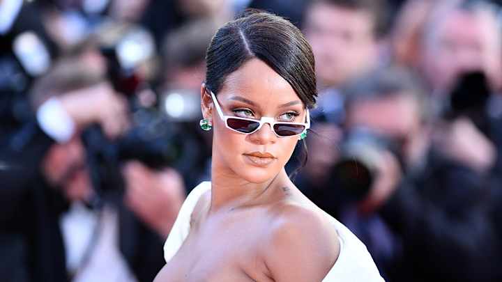 Report: Rihanna Declined Super Bowl Halftime Show in Support of Colin Kaepernick Report: Rihanna Declined Super Bowl Halftime Show in Support of Colin Kaepernick