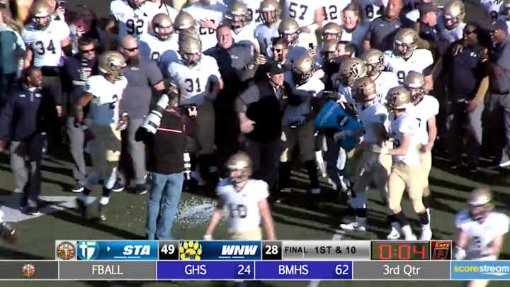 Tuesday’s Hot Clicks: High School Football Coach Freaks Out After Celebratory Ice Bath Tuesday’s Hot Clicks: High School Football Coach Freaks Out After Celebratory Ice Bath