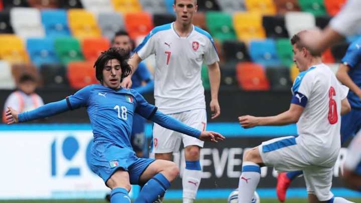 El heredero de Pirlo por el que suspira media Europa y que ya ha sido convocado con Italia