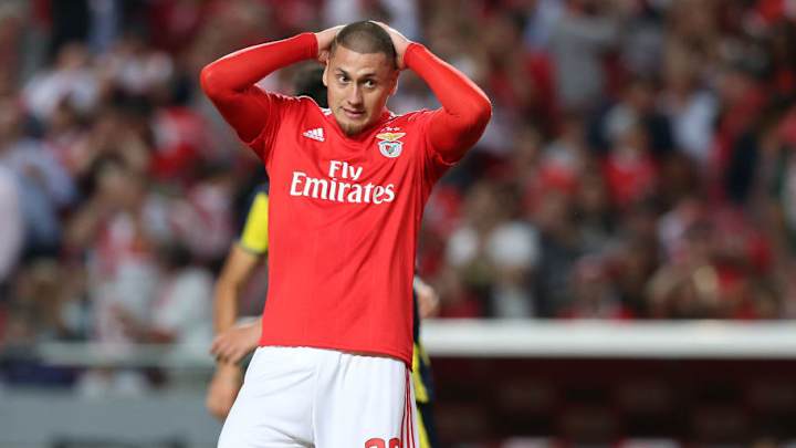 UNA PESADILLA | Así es la vida de Nicolás Castillo en el Benfica UNA PESADILLA | Así es la vida de Nicolás Castillo en el Benfica