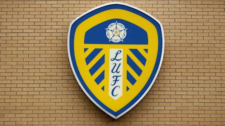 After Widespread Backlash, Leeds Scraps New Crest Plans Until 2019-2020