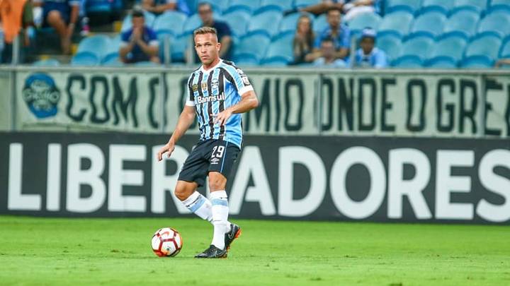 Barcelona Unable to Unveil New Signing Arthur Due to Visa Issue Delaying His Arrival