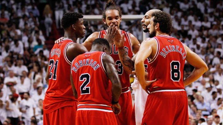 What Does HOLDAT Mean? Let Carlos Boozer and Nate Robinson Explain