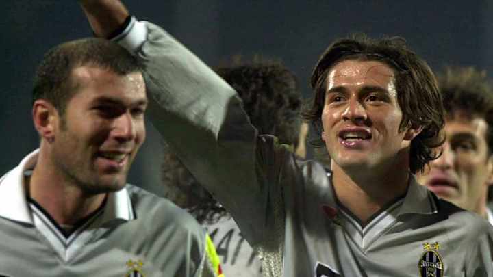 Un ex compañero de Zidane opina que el francés en la Juve no hizo todo para ganar