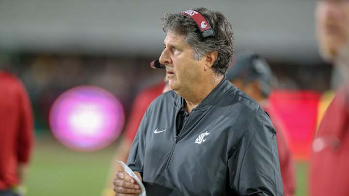 Mike Leach's Obama Conspiracy Video Tweet Cost Washington State $1.6 Million in Donations