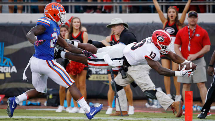 Viewer's Guide to College Football: Full TV Schedule for Week 9 Games