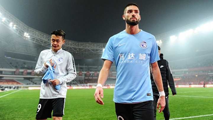 ¿Tantos millones para eso? | El remate de Yannick Carrasco que desesperó a toda China ¿Tantos millones para eso? | El remate de Yannick Carrasco que desesperó a toda China