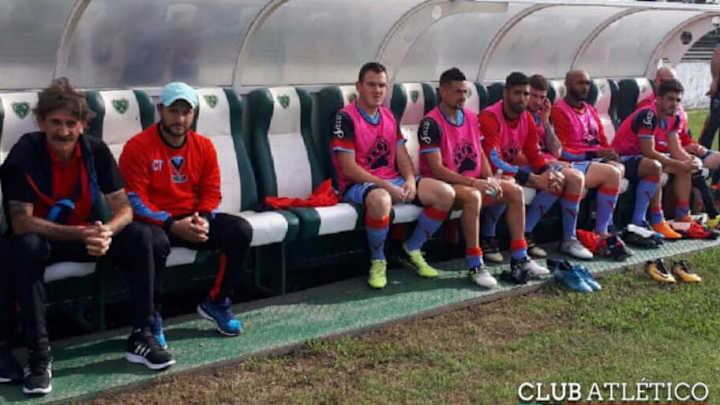 VERGONZOSO | El club que infiltró al jefe de la barra entre la delegación para observar el partido VERGONZOSO | El club que infiltró al jefe de la barra entre la delegación para observar el partido