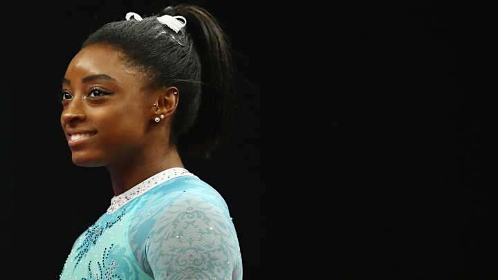 Simone Bile Wears Teal Leotard for Larry Nassar Survivors Simone Bile Wears Teal Leotard for Larry Nassar Survivors