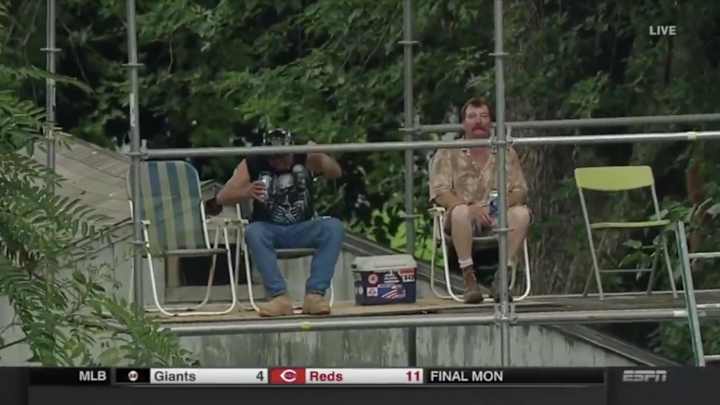 Monday’s Hot Clicks: Williamsport Fans Build Makeshift Bleachers to Watch Phillies-Mets