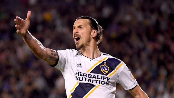 NERVIOSO POR PRIMERA VEZ | Pillan a Zlatan en el examen de conducir de Estados Unidos