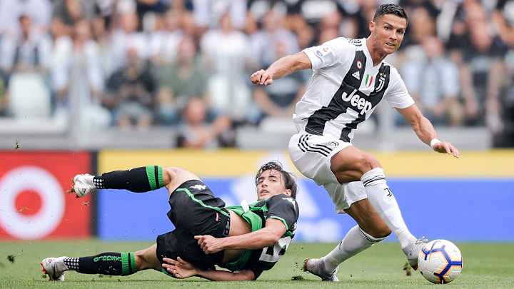 WATCH: Cristiano Ronaldo Secures Brace for Juventus Against Sassuolo WATCH: Cristiano Ronaldo Secures Brace for Juventus Against Sassuolo