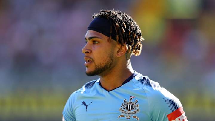 Journalist Provides Update on DeAndre Yedlin's Knee Injury Suffered in Tottenham Defeat Journalist Provides Update on DeAndre Yedlin's Knee Injury Suffered in Tottenham Defeat