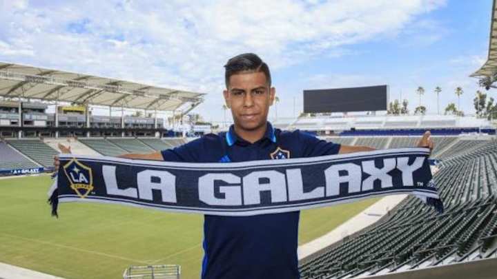 MERCADO: LA Galaxy contratan a promesa mexicana de apenas 15 años de edad MERCADO: LA Galaxy contratan a promesa mexicana de apenas 15 años de edad