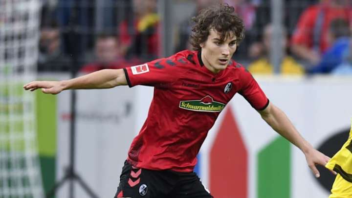 Freiburg Star's Agent Confirms Arsenal Have Held 'Concrete Talks' Over Defender Freiburg Star's Agent Confirms Arsenal Have Held 'Concrete Talks' Over Defender