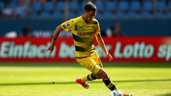 Erik Durm Set for Another Lengthy Spell Out Injured After Suffering Torn Ankle Ligaments