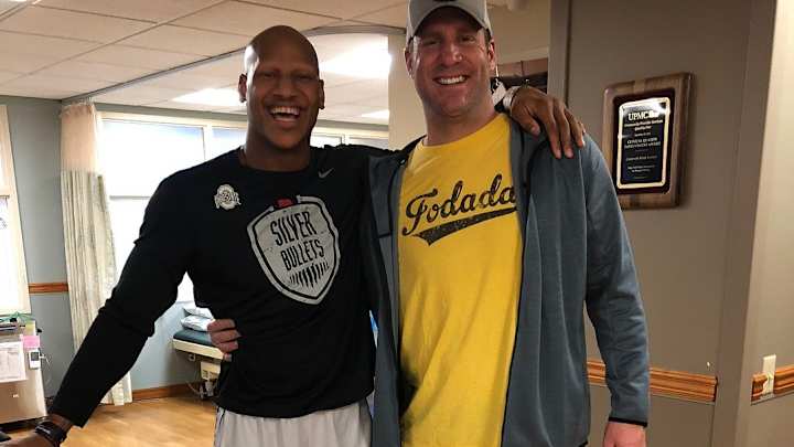 Steelers LB Ryan Shazier Shares First Photo of Himself Standing Since Spinal Injury Steelers LB Ryan Shazier Shares First Photo of Himself Standing Since Spinal Injury