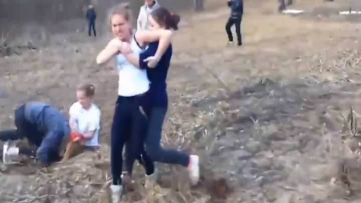 Así se entrenan los ultras rusos para las peleas en el Mundial Así se entrenan los ultras rusos para las peleas en el Mundial