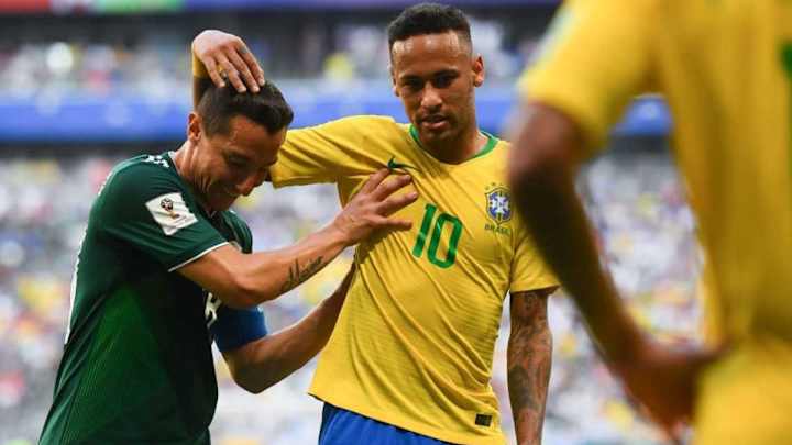 KARMA | El tremendo palo de Andrés Guardado a Neymar tras la eliminación de Brasil