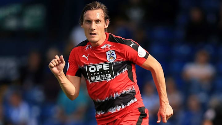 Huddersfield Midfielder Dean Whitehead Announces Retirement From Football After 19-Year Career