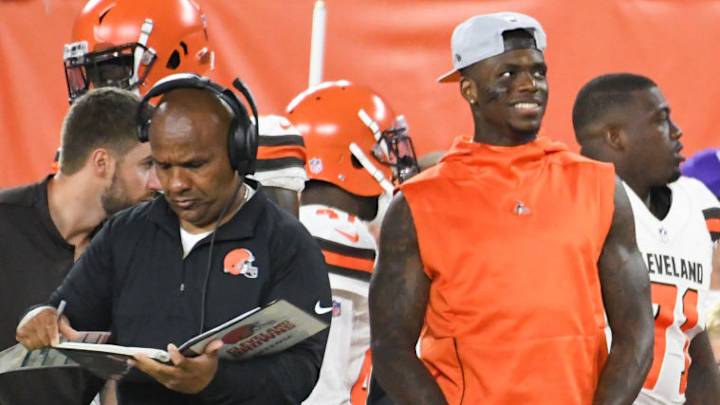 Twitter Reacts to Browns Trading Josh Gordon to Patriots