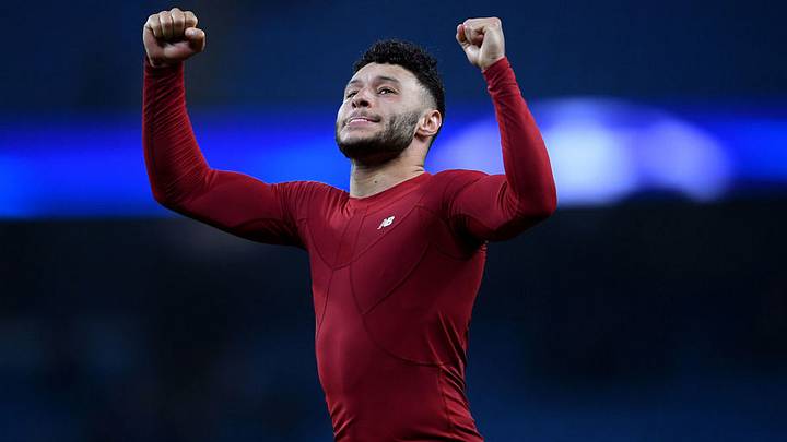 Oxlade-Chamberlain Thanks Fans for Helping Him Fulfil Liverpool Dream & Hails 'Buzz' Around the City Oxlade-Chamberlain Thanks Fans for Helping Him Fulfil Liverpool Dream & Hails 'Buzz' Around the City
