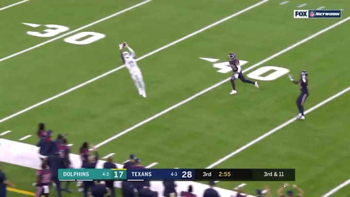 Watch: Dolphins' DeVante Parker Comes Up With Unreal Catch Off Ridiculous Bounce Watch: Dolphins' DeVante Parker Comes Up With Unreal Catch Off Ridiculous Bounce