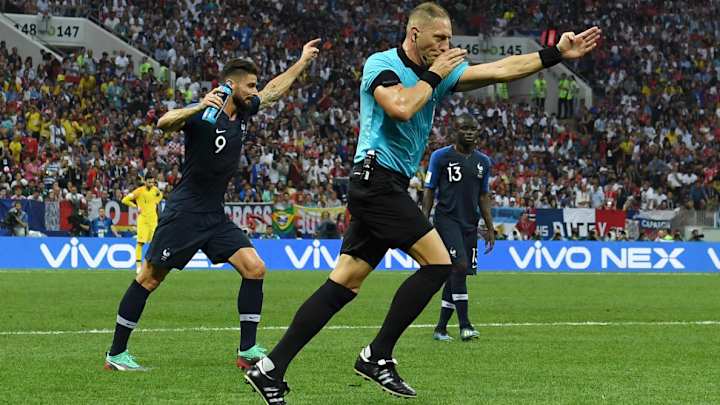 France Gets an Assist From VAR in Beating Croatia to Win World Cup