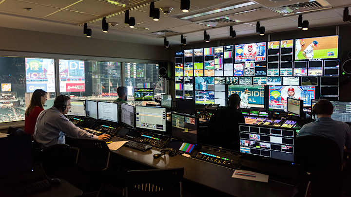 Weekend Read: The Future of Watching Sports, Behind the Scenes of a Photo Finish