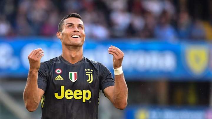 La imagen de Cristiano Ronaldo con Juventus que causó polémica en Italia