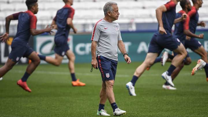 U.S. Soccer Extends Interim USMNT Coach Sarachan's Contract Through End of 2018 U.S. Soccer Extends Interim USMNT Coach Sarachan's Contract Through End of 2018