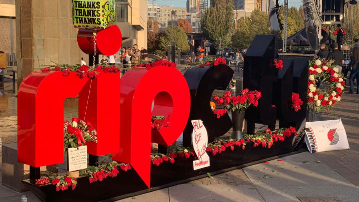 Trail Blazers Honor Late Owner Paul Allen With Tributes Throughout Arena on Opening Night