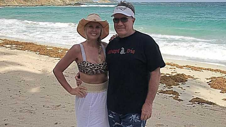 Thursday's Hot Clicks: Let's Break Down Bill Belichick's Awful Vacation Outfit