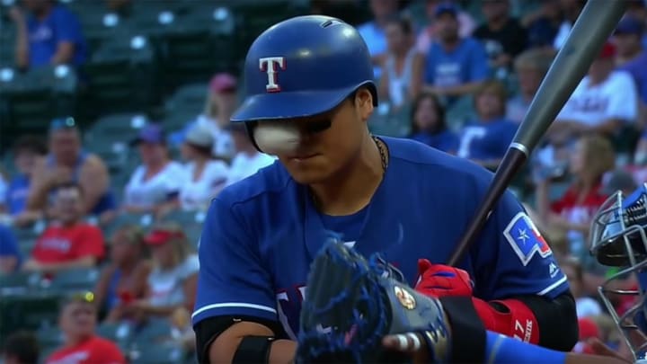 Watch: Salvador Perez, Shin-Soo Choo's Face Combine For One Strange Out