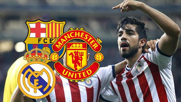 BOMBA | Le aparece una "nueva novia" a Pizarro en el fútbol europeo