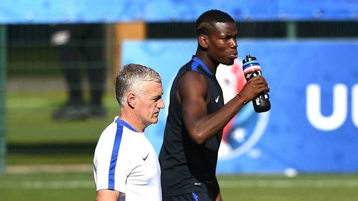 France Manager Didier Deschamps Presumes Paul Pogba Isn't Enjoying Time at Man United