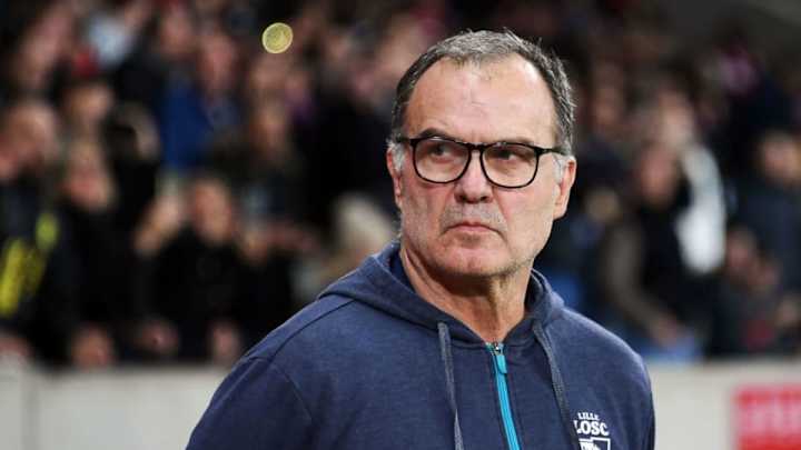 GENIO | La locura de Bielsa para que sus jugadores valoren cuánto cuesta al hincha pagar una entrada