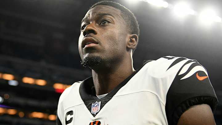 Report: Bengals Wide Receiver A.J. Green Will Meet With Doctor to Get Foot Injury Diagnosed Report: Bengals Wide Receiver A.J. Green Will Meet With Doctor to Get Foot Injury Diagnosed