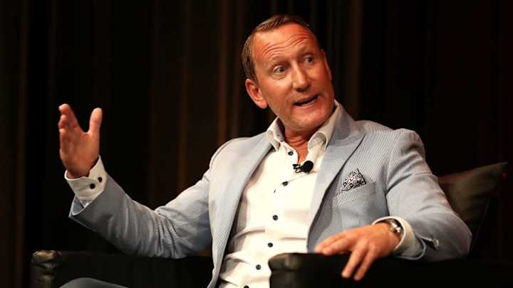 Ray Parlour Believes Unai Emery Handling of Mesut Ozil at Arsenal Is to Avoid Player Power Battle